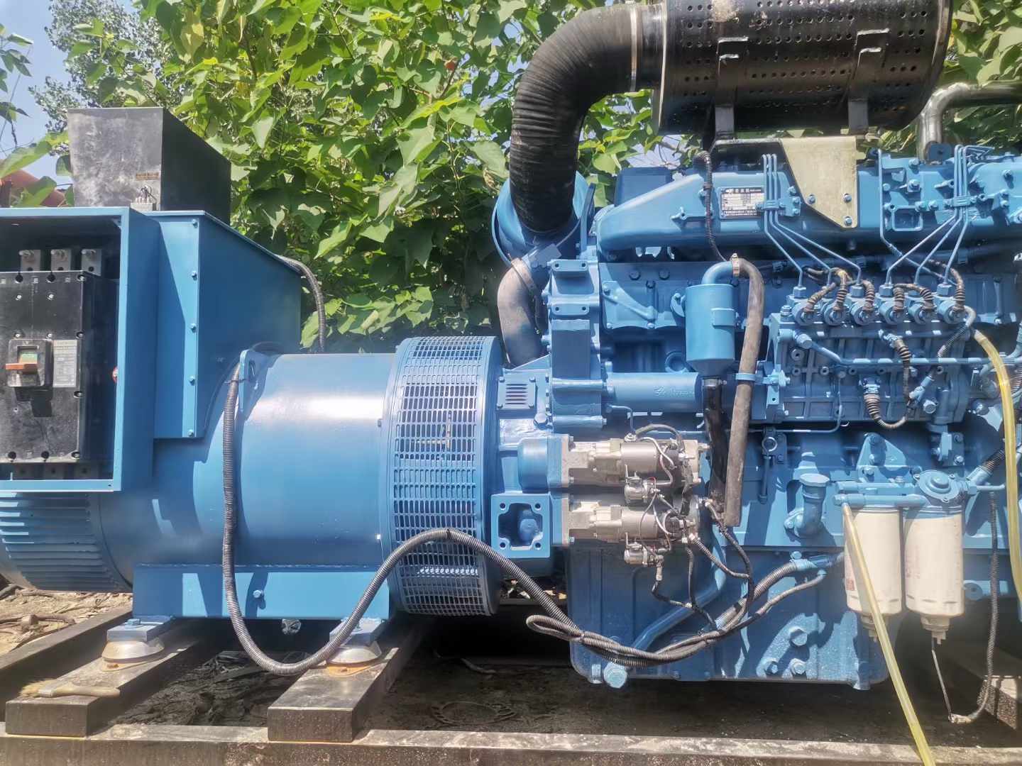 远安详细说明降低 800kW 柴油发电机输出电流波动的方法